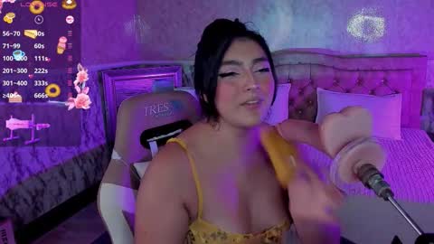 Snapshot of lexy_gomez chatting on 12.05.25 LEXY online show from 12.05.25