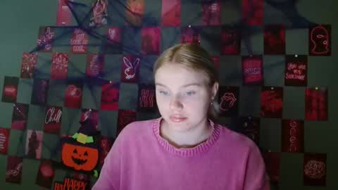 Leyla online show from 10.20.25