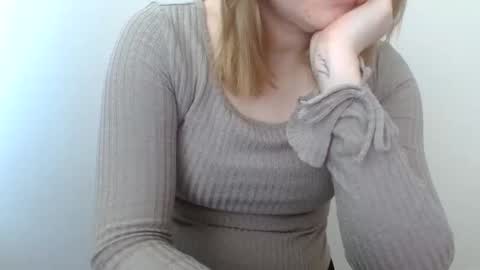 Snapshot of leyla_le chatting on 05.11.26 Leyla online show from 05.11.26
