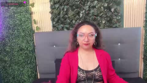 Snapshot of leyla_smithh chatting on 09.12.25 Leyla smithh online show from 09.12.25