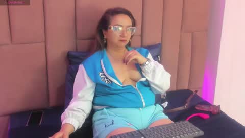 Snapshot of leyla_smithh chatting on 09.18.25 Leyla smithh online show from 09.18.25