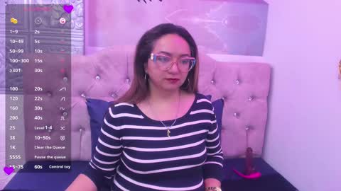 Snapshot of leyla_smithh chatting on 10.18.25 Leyla smithh online show from 10.18.25