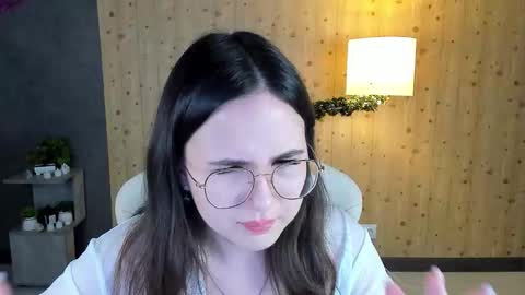 Snapshot of leylamirage chatting on 02.02.26 leylamirage online show from 02.02.26