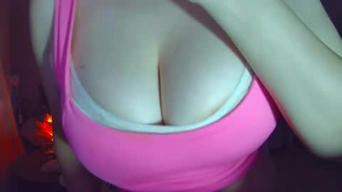 Snapshot of leysun7777 chatting on 10.02.25 Leysun7 online show from 10.02.25