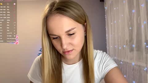 Mia online show from 12.14.25