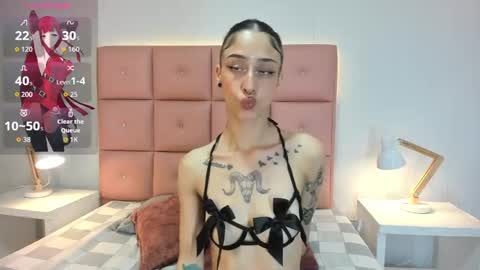 Snapshot of lhiamfitt chatting on 09.21.25 lhiamfitt online show from 09.21.25