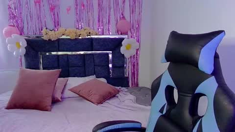 Lia  online show from 10.09.25