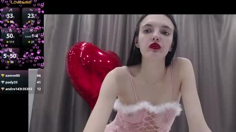 Snapshot of lia__meow chatting on 02.15.25 Lia online show from 02.15.25