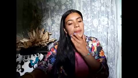 Lia online show from 10.25.25