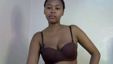 Snapshot of lia_jupiter1 chatting on 09.30.25 lia online show from 09.30.25