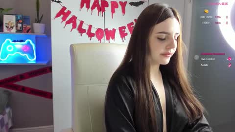 Lia online show from 10.25.25