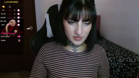 Snapshot of lia_miss2 chatting on 01.18.25 lia spicy ig online show from 01.18.25