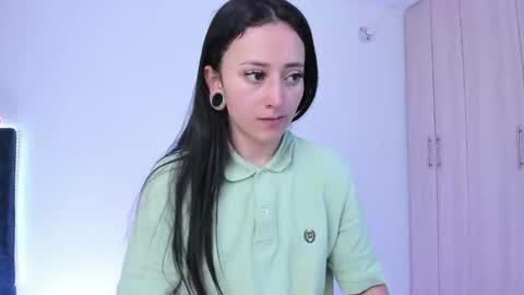 Little Queen Lia  online show from 01.12.25