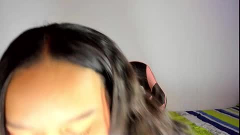 Lia online show from 12.19.25