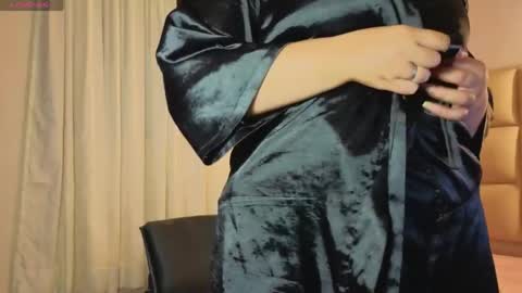 Lia online show from 04.18.26