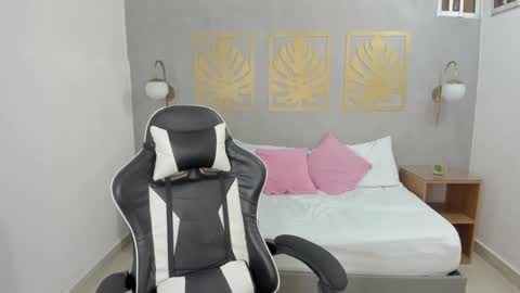 Lia  online show from 02.11.25