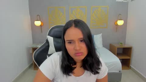 Lia  online show from 02.28.25