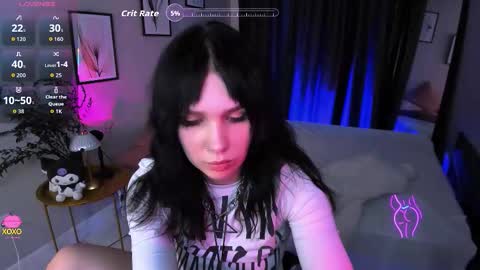 Snapshot of lia_xxgirl chatting on 09.18.25 Lia online show from 09.18.25