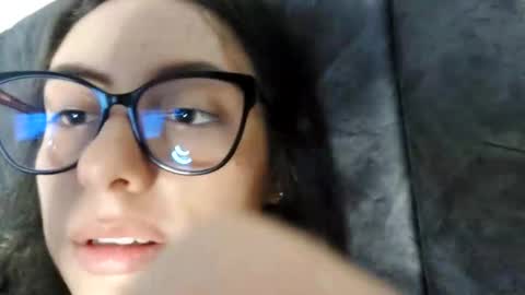 Snapshot of liaa_cute_ chatting on 12.21.24   lia  online show from 12.21.24
