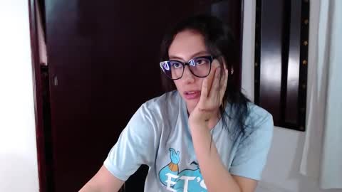 Snapshot of liaa_cute_ chatting on 02.14.25   lia  online show from 02.14.25