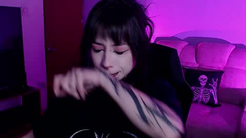 Liaa  online show from 11.27.25