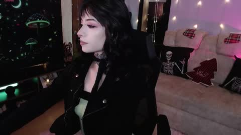 Liaa  online show from 12.14.25