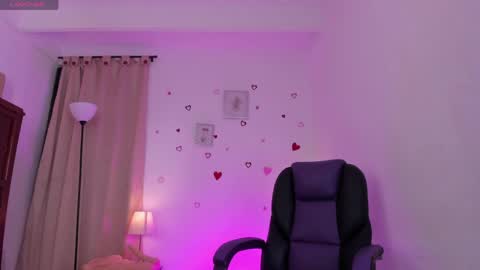 Snapshot of liaamoretzz chatting on 05.22.26 liaa moretzz online show from 05.22.26