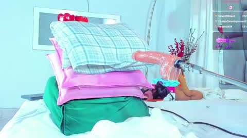 Snapshot of liaantonella69 chatting on 04.30.26 Antonela online show from 04.30.26