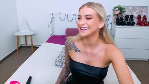Lia online show from 05.13.26