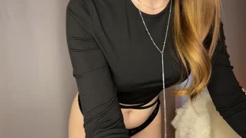 Lia online show from 04.05.26
