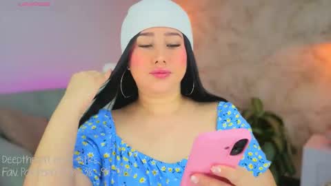 Lia Cox online show from 11.18.25