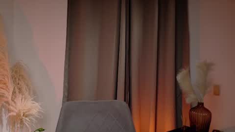 Snapshot of liafox_b chatting on 07.28.26 LiaFox b online show from 07.28.26