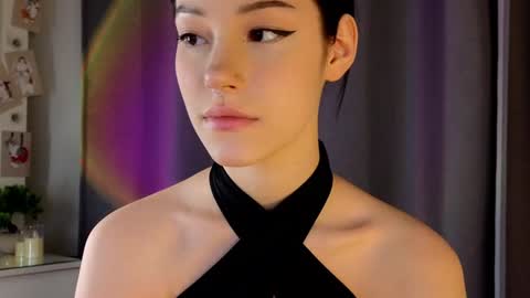 Lia  online show from 12.06.24