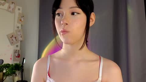 Lia  online show from 12.23.24