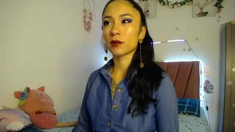 liahdiaz_ online show from 04.15.26