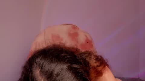 Snapshot of liahilton_ chatting on 09.15.25 lh6 9c online show from 09.15.25