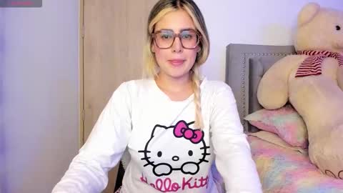 Lia  online show from 09.22.25