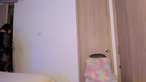 Lia  online show from 05.05.26