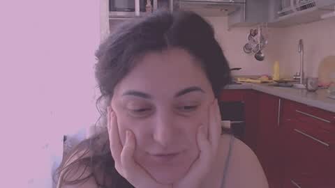 Snapshot of liahsofty chatting on 06.26.26 miss Lia colection for travel online show from 06.26.26