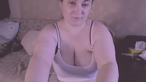 Snapshot of liahsofty chatting on 07.26.26 miss Lia colection for travel online show from 07.26.26
