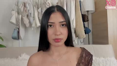 Snapshot of liajohnsons_ chatting on 05.24.26 Lia Johnsons online show from 05.24.26