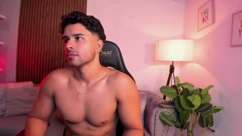 Liam Collins online show from 05.08.26