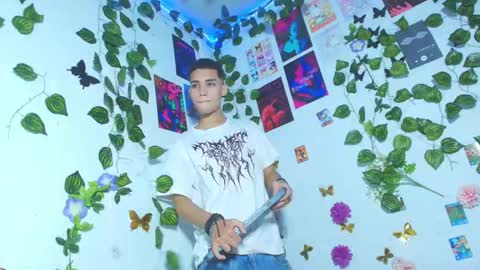 liam_honey18 online show from 03.29.26