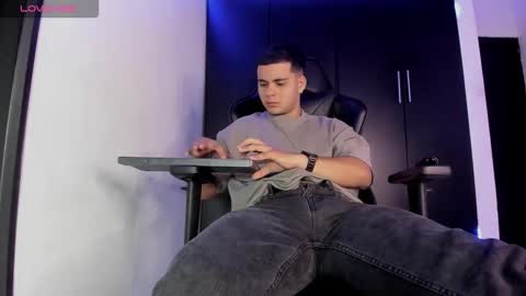 Liam online show from 03.21.26