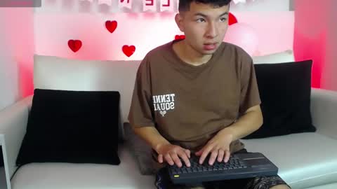 Snapshot of liam_sean chatting on 02.16.26 Liam online show from 02.16.26