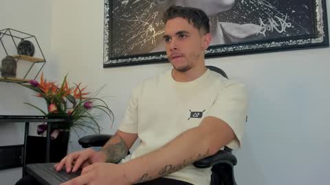 Liam online show from 01.22.25