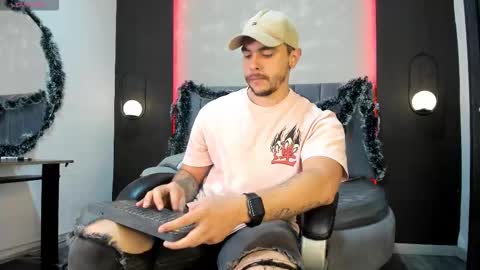 Liam online show from 12.22.25