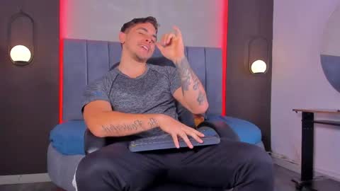 Liam online show from 04.17.26