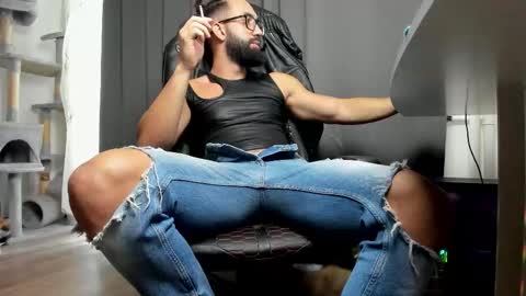 Liam online show from 10.22.25