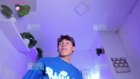 liaml_18_ online show from 11.20.25